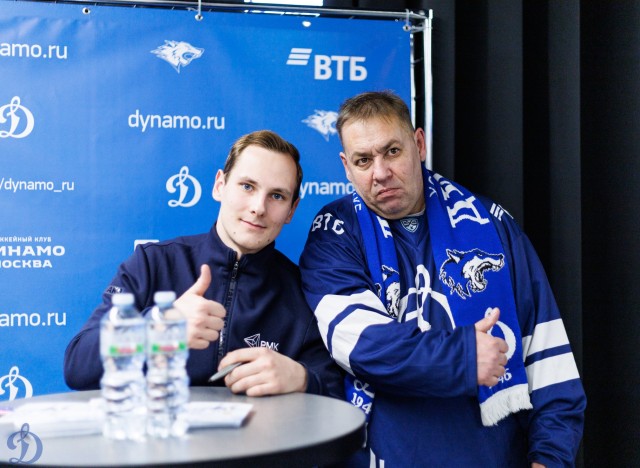 01.11.2025. Автограф-сессия Никиты Иванова и Егора Ахманаева