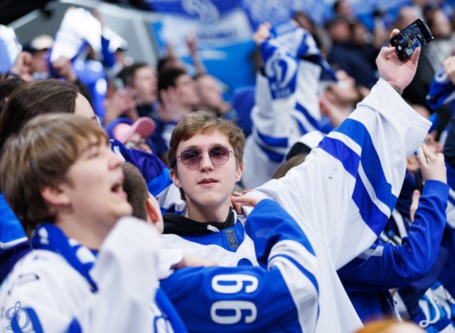 01.11.2025. Трибуны в лицах