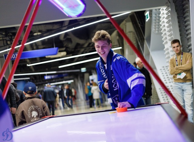 08.11.2025 Трибуны в лицах