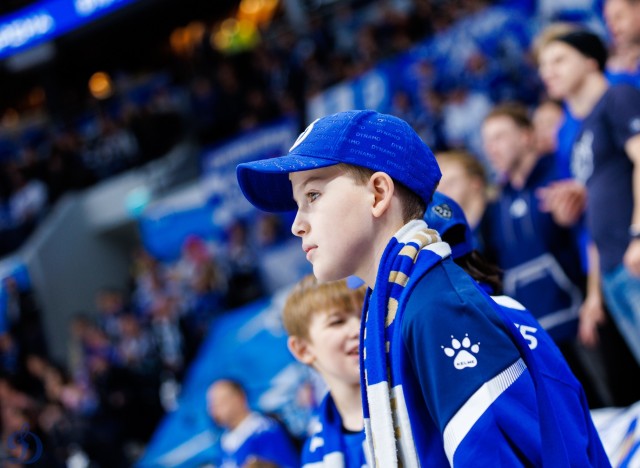 08.11.2025 Трибуны в лицах