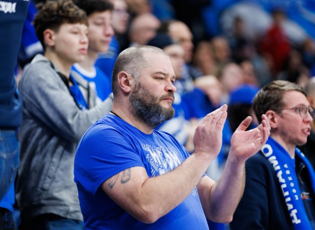 28.01.2026. Трибуны в лица