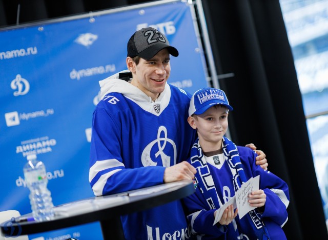 09.03.2026 Автограф-сессия Ильи Лейбина и Максима Пушненкова