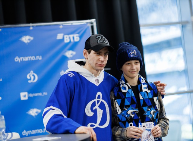 09.03.2026 Автограф-сессия Ильи Лейбина и Максима Пушненкова