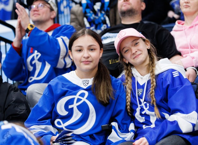 09.03.2026. Трибуны в лицах