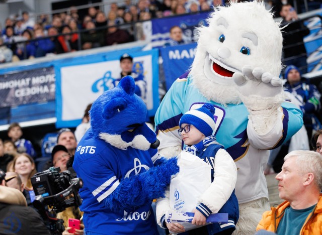 09.03.2026. Трибуны в лицах