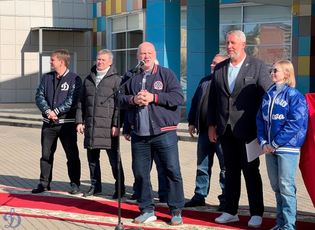 Открытие памятного монумента В.С.Мышкину и матч ветеранов