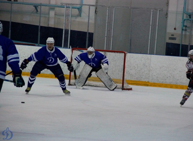 Открытие памятного монумента В.С.Мышкину и матч ветеранов