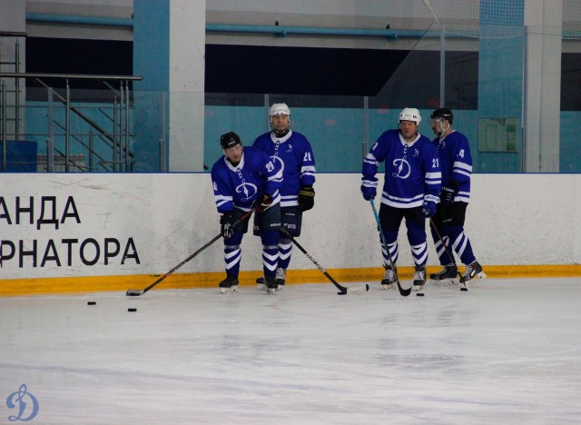 Открытие памятного монумента В.С.Мышкину и матч ветеранов