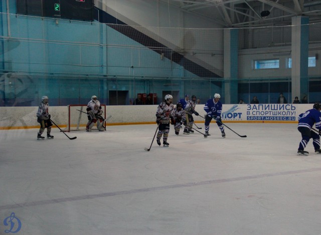 Открытие памятного монумента В.С.Мышкину и матч ветеранов