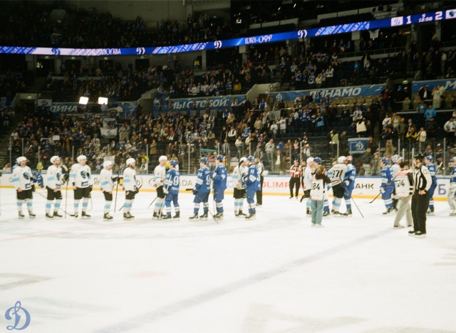 1/8 плей-офф Кубка Гагарина. «Динамо-Минск» — «Динамо» Москва в пленочных кадрах