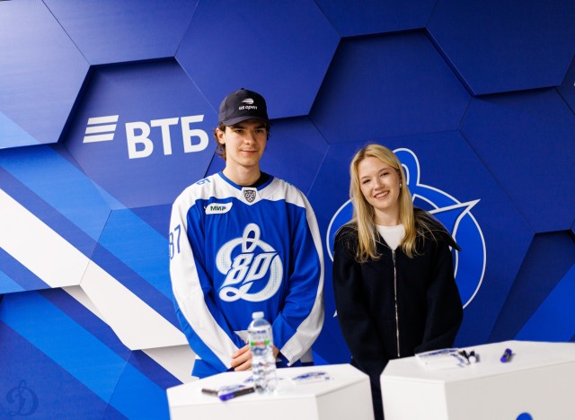 07.10.2026. Автограф-сессия Егора Римашевского